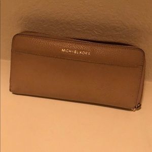Michael Kors wallet